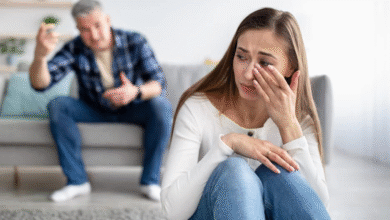 4 Red-Flag Behaviors That Reveal Someone Is Gaslighting You